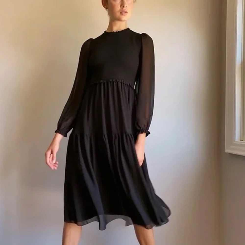 Aritzia Wilfred Rosalyn Dress